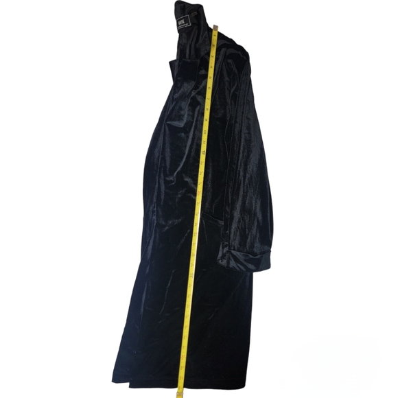 HAVE Black Velvet Blazer - Picture 3 of 3